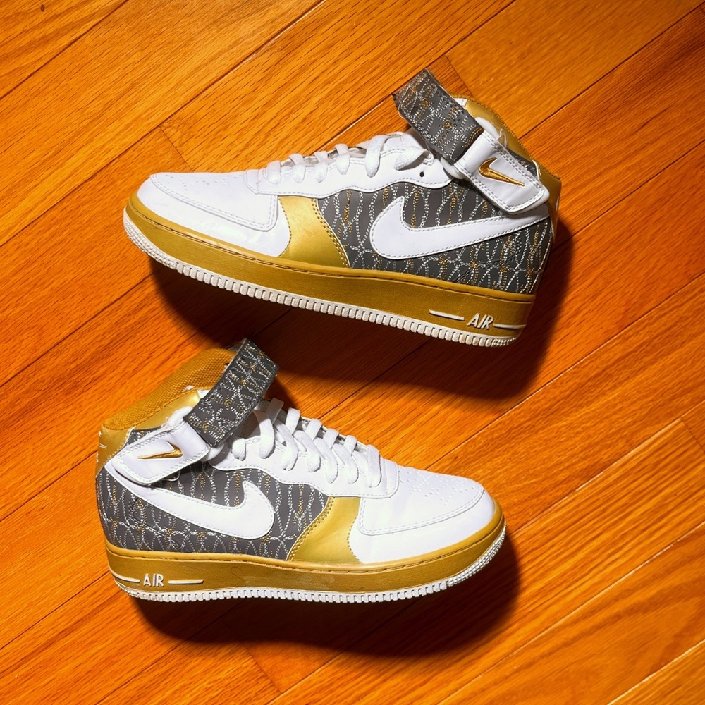 RARE Nike Air Force One Mid XXV (25 years of AF1) gold pattern 2007